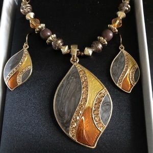 Necklace & Earring Set